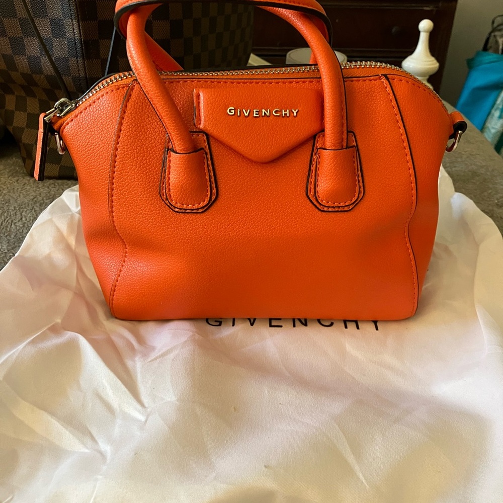 Mini Givenchy Orange leather Antigona purse